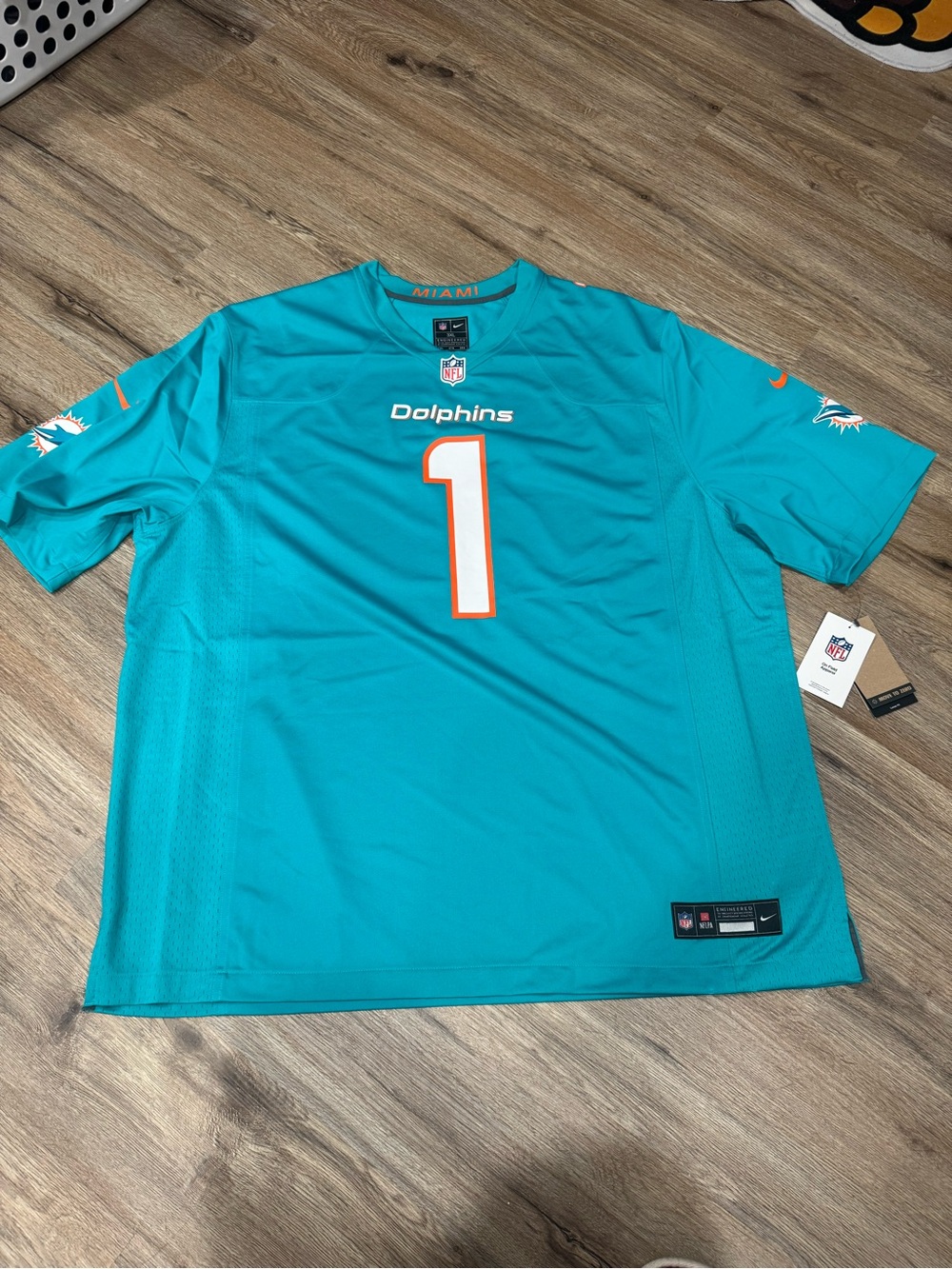 Nike Tua Tagovailoa #1 Miami Dolphins NFL Football Game Jersey Men's NWT